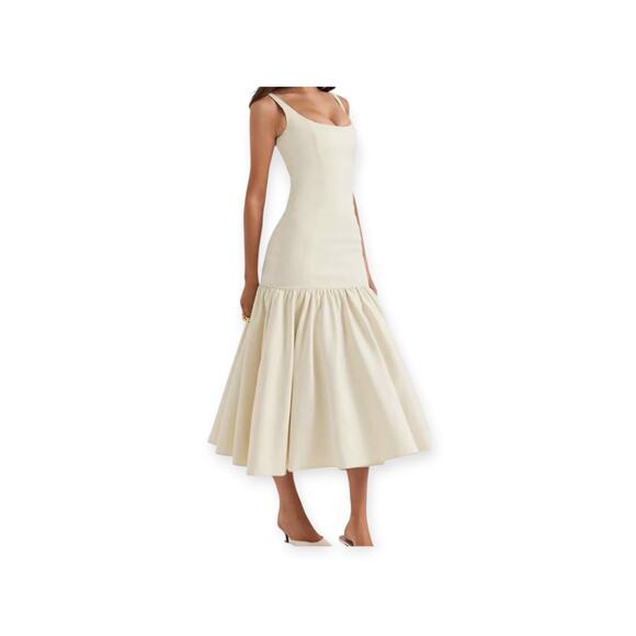 Commense Cream Drop Waist Maxi Dress Low Cut Sleeveless Size S NWT - Picture 1 of 5